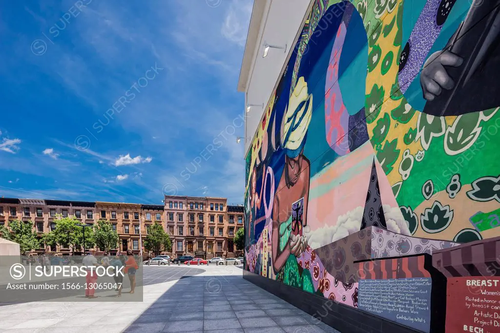 USA, New York, New York City . Manhattan, Harlem, mural paintings near the Adam Clayton Powell Jr. State Office Building