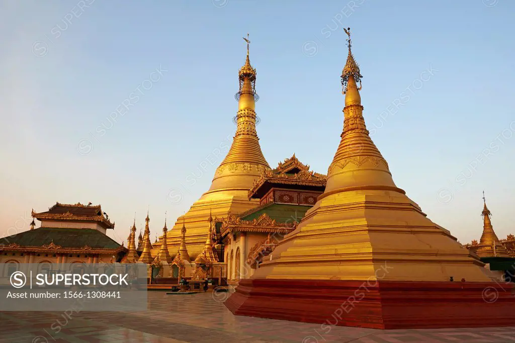 Myanmar (Burma), Mon state, Mawlamyine (Moulmein), Paya Kyaikthanian.