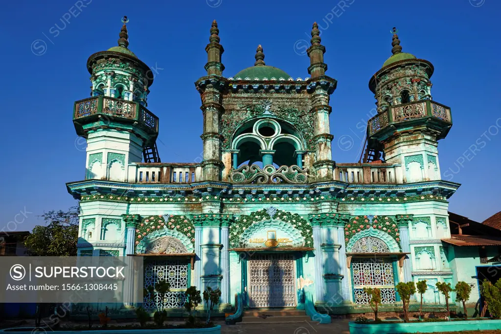 Myanmar (Burma), Mon state, Mawlamyine (Moulmein), mosque.