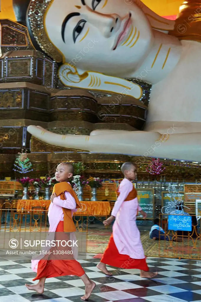 Myanmar (Burma), Pegu or Bago, Shwethalyaung sleeping Buddha.