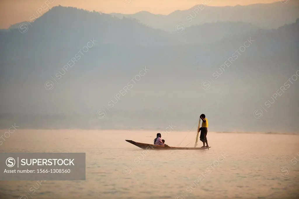 Myanmar (Burma). Shan province. Fisher on the Inle lake.