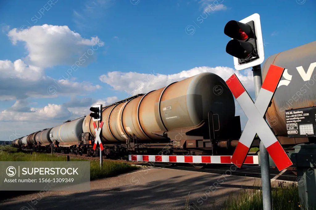 Freight train with tank cars