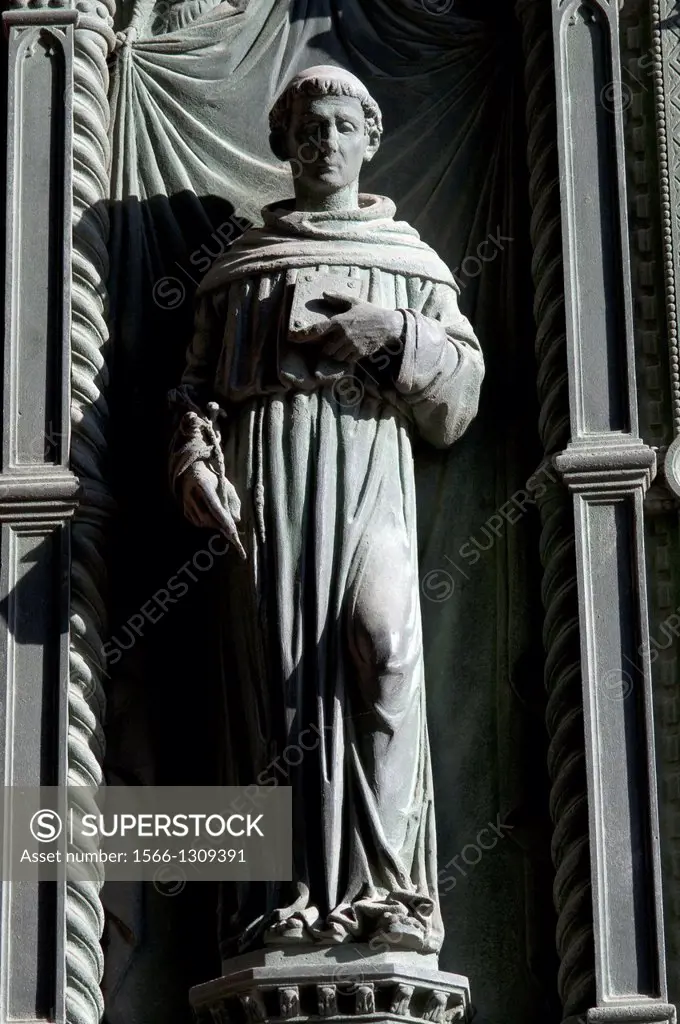 Italy, Veneto, Padua, Basilica of Saint Anthony detail Doors Saint Anthony Statue.