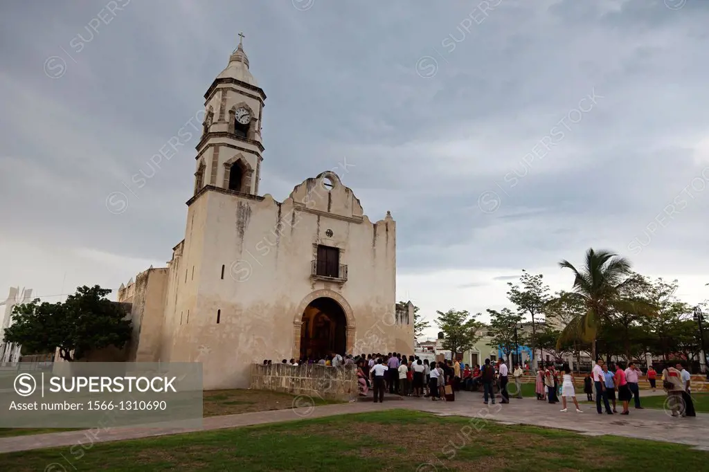 City of Campeche: Black Christ Church.