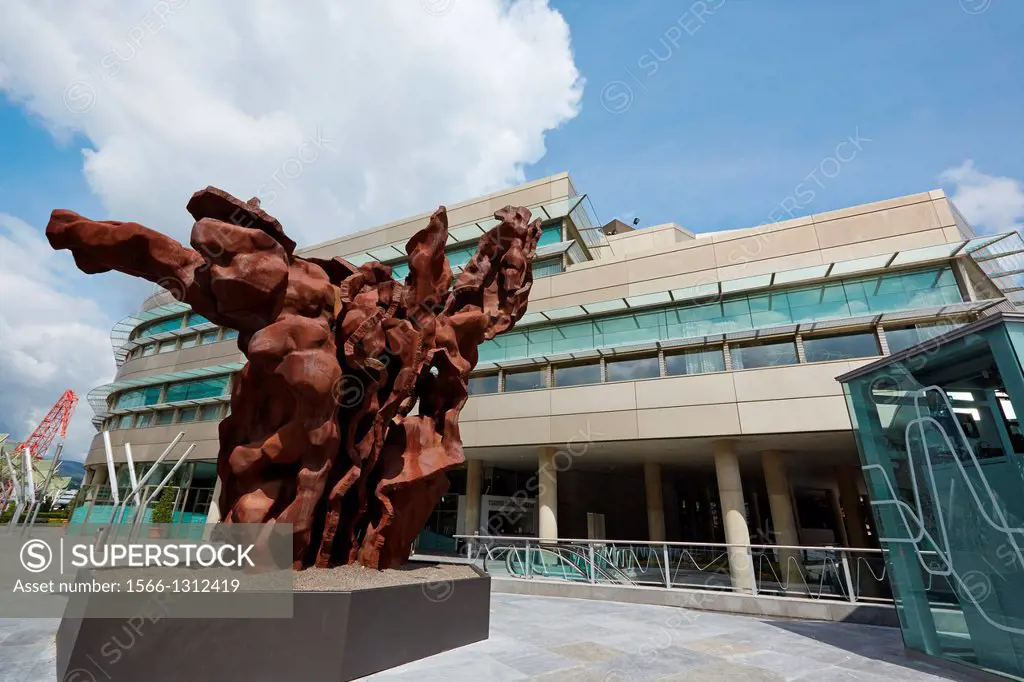 'Dodecathlos' Sculpture by Vicente Larrea. Palacio Euskalduna. Euskalduna Conference Centre and Concert hall. Bilbao, Bizkaia. Basque country. Spain.