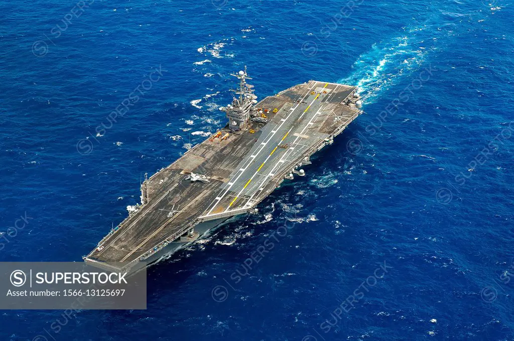 ATLANTIC OCEAN (July 16, 2014) The aircraft carrier USS Harry S. Truman (CVN 75) transits the Atlantic Ocean.