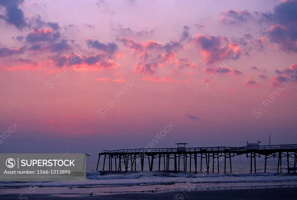 Jacksonville Beach Pier dawn, Jacksonville Beach, Florida.