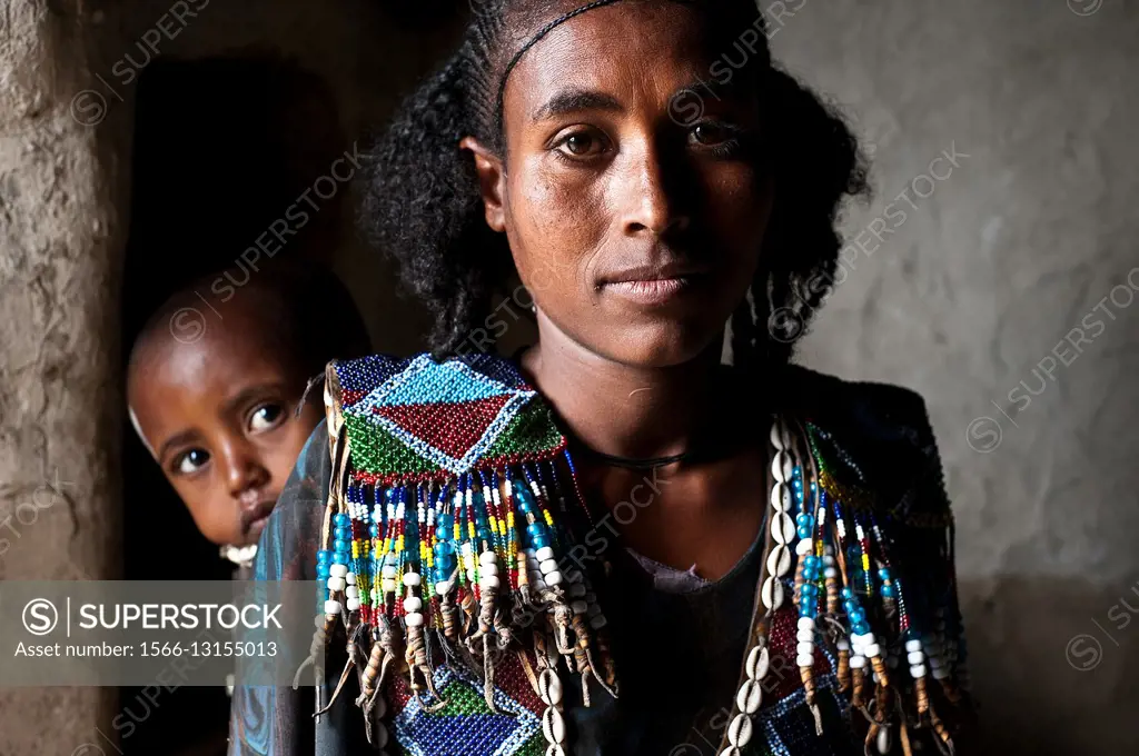 Young mother with her child. Near Korem ( Tigray state, Ethiopia).