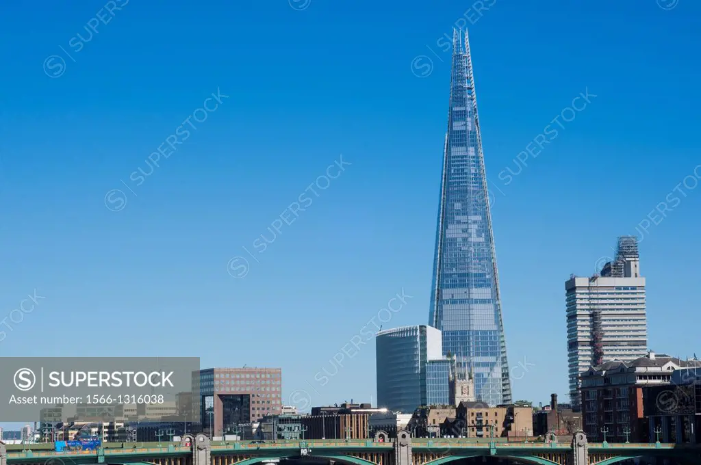 England, London, Shard Tower 309M high, Architect Renzo Piano.