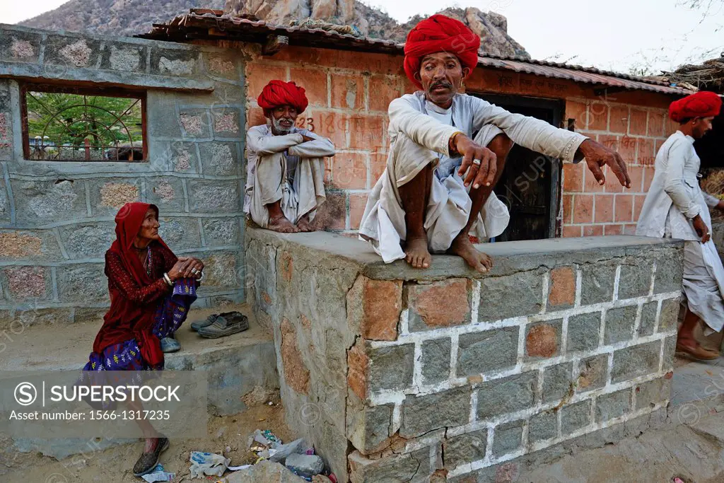 India, Rajasthan, Meda village around Jodhpur, Rabari ethnic group, village peoples.