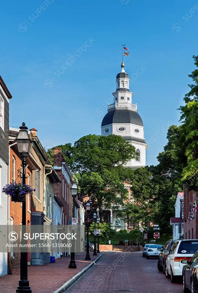 View of the State capitol building from Francis Street, Annapolis, Maryland, USA.