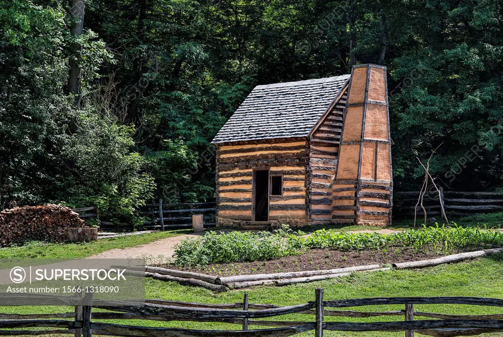 Slave cabin on the George Washington estate, Mt Vernon, Virginia, USA.
