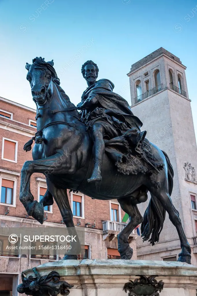 Francesco Mochi´s 1615 equestrian statue of Ranuccio II Farnese at the Piazza dei Cavalli in Piacenza, Italy.