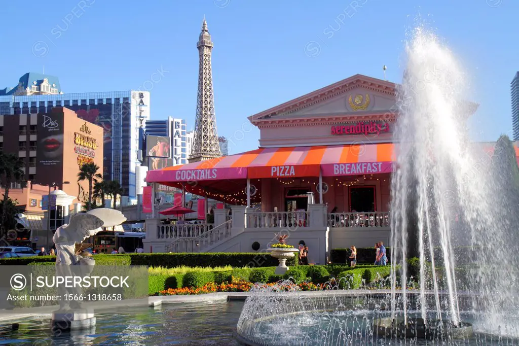 Nevada, Las Vegas, The Strip, South Las Vegas Boulevard, Caesars Palace Las Vegas Hotel & Casino, garden, fountain, water, Serendipity 3, restaurant, ...