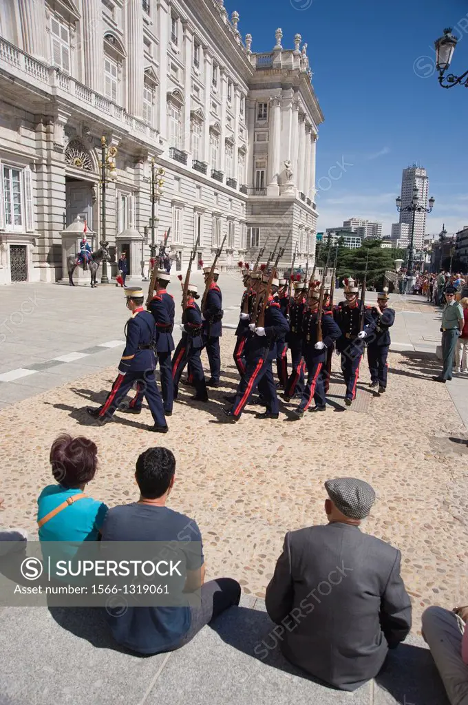 Changing of the Guard, Royal Palace, Madrid, Spain