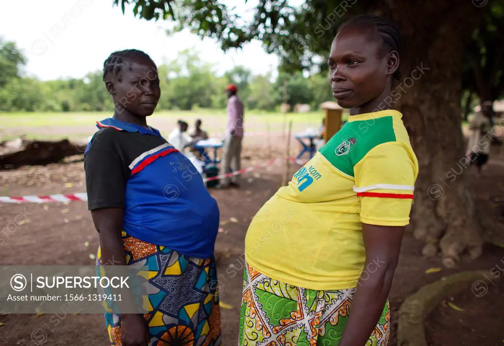 pregnant women at MSF mobile clinic in CAR.