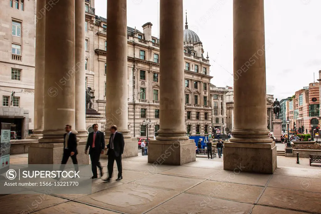 United Kingdom, England, London. former Bank of England building, today commercial center