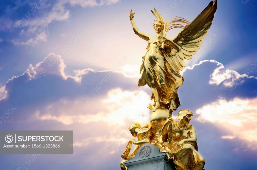 England, London, Buckingham Palace, Queen Victoria Memorial, Nike statue Goddess of Victory.
