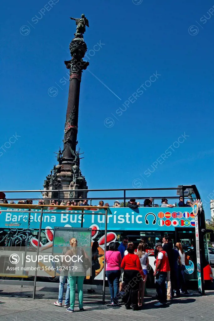 tourist bus, Colon Monument, Barcelona, Catalonia, Spain