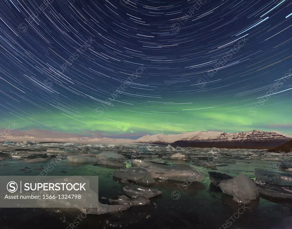 Northern lights and Stars, Jokulsarlon glacier lagoon, Vatnatjokull glacier, Southern Iceland, Iceland, Europe