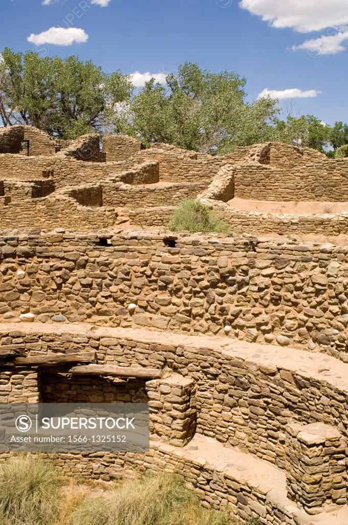 Aztec Ruina National Monument, New Mexico.Midway between two Ancestral Pueblo centers of Mesa Verde and Chaco Canyon this pueblo flurished from about ...