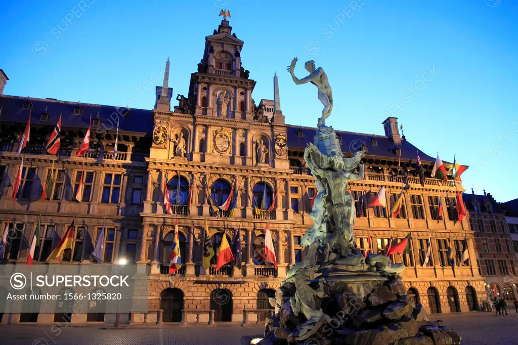 Belgium, Antwerp, Grote Markt, City Hall, Brabo Fountain,.