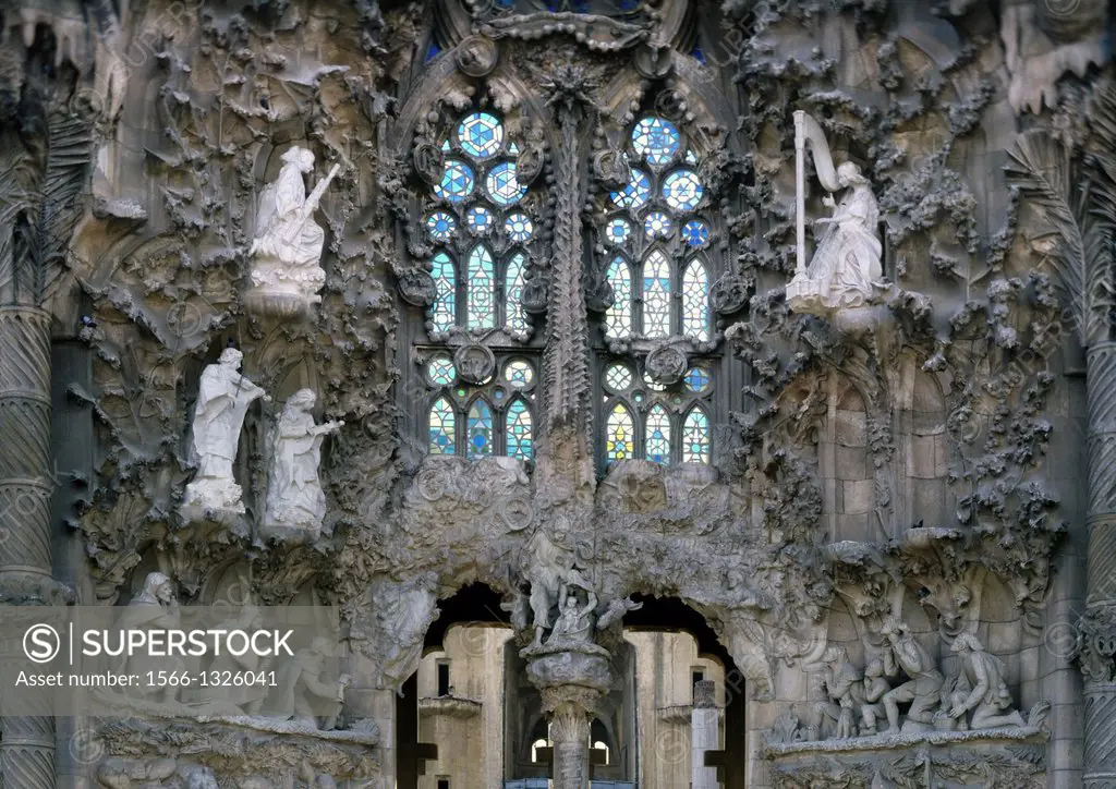 Sculptures on the Nativity portal 1985, Basilica of the Sagrada Familia, Barcelona, Catalonia, Spain