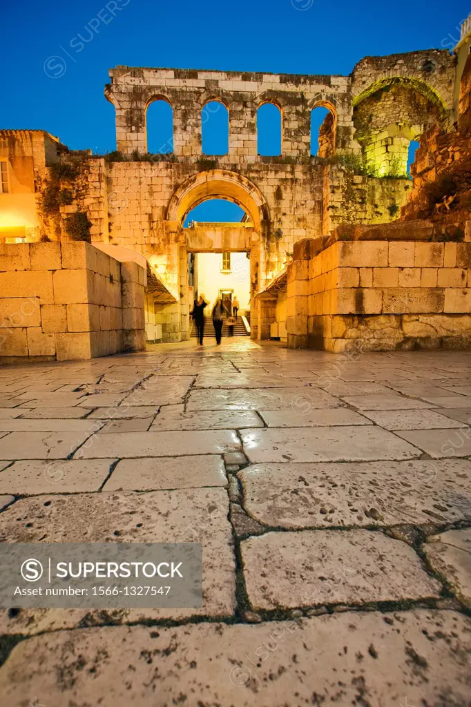 Porta Argentea or Silver Gate and The Peristyle. Diocletian´s Palace, UNESCO World Heritage Site, Old town , Split, Central Dalmatia, Croatia.
