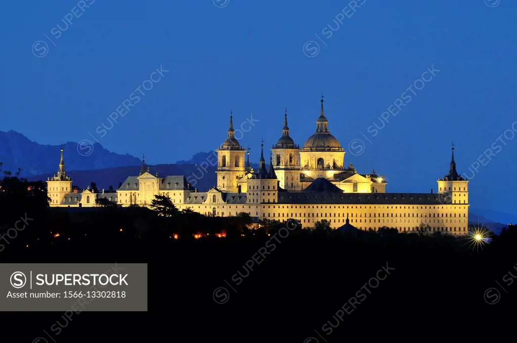 Night shoot of the Monastery of San Lorenzo de El Escorial in Madrid.