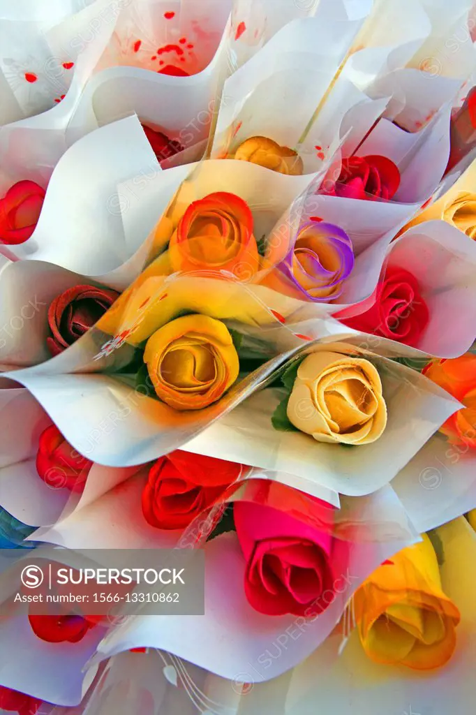 Bouquet of wooden roses