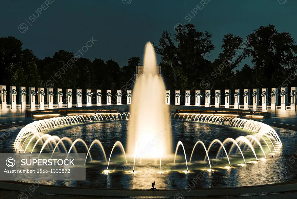 The World War II Memorial, National Mall, Washington DC, USA.