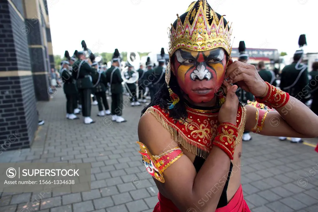 Indonesian Music band 'Gita Surosowan Banten' at the world music contest 2013.