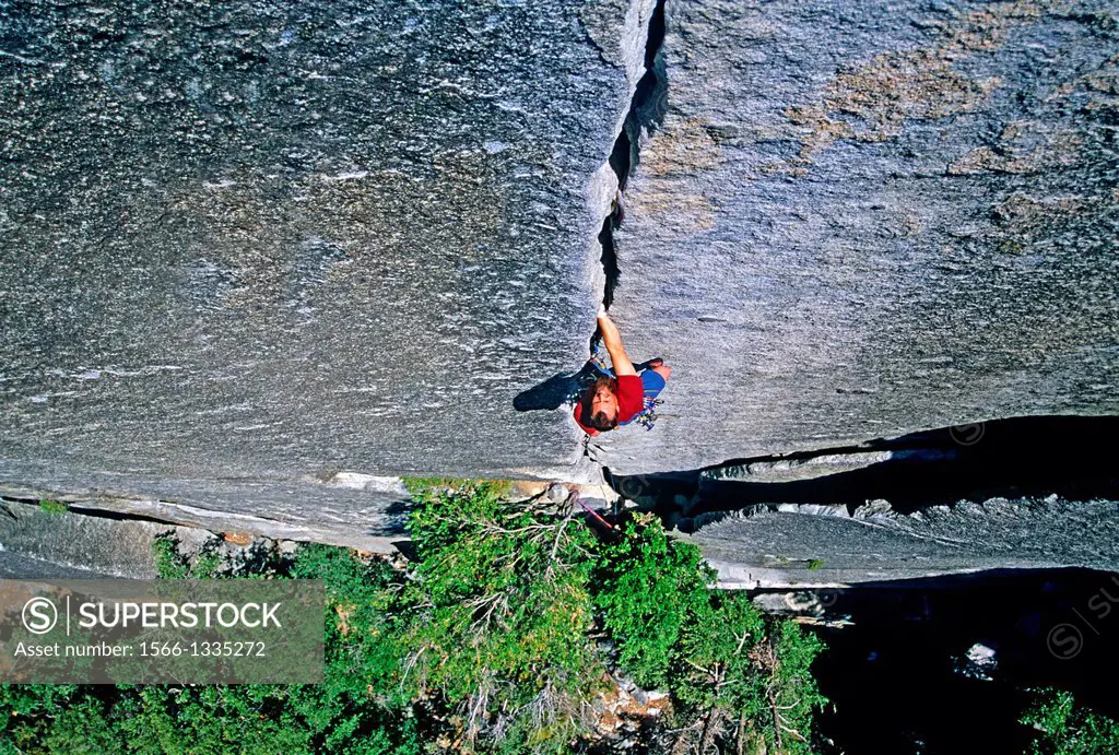 Rock climbing a route called Reeds Pinnacle Direct which is rated 5,10 and located on Reeds Pinnacle in Yosemite Valley at Yosemite National Park in C...