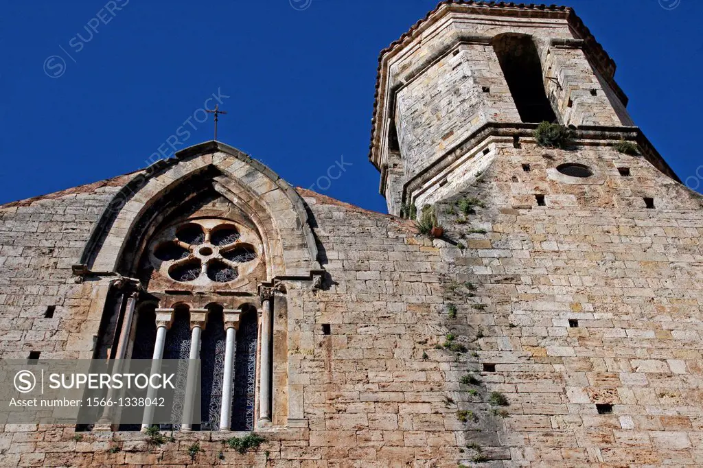 Church of Sant Vicenç (11th century), Besalu, Catalonia, Spain
