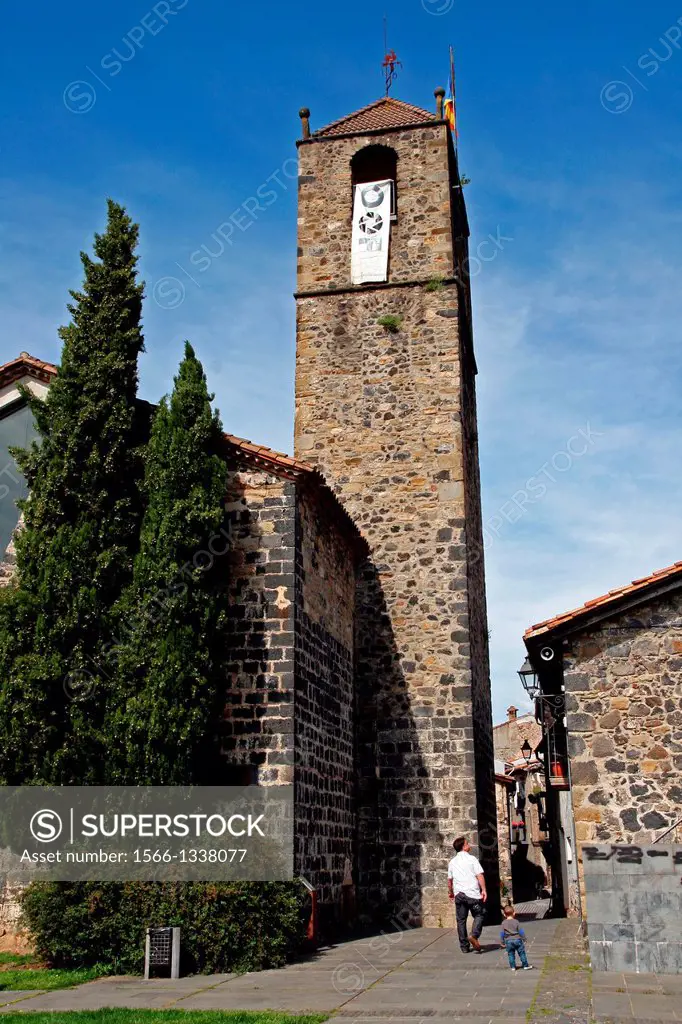Church of Sant Salvador, Castellfollit de la Roca, Garrotxa, Catalonia, Spain