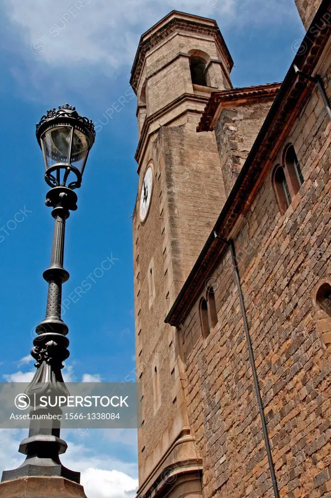 Lamppost, church of Sant Esteve, neoclassical, Olot, Catalonia, Spain