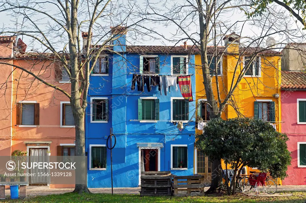 Europe, Italy, Veneto, Burano, classified as World Heritage by UNESCO. The colorful houses of the village of Burano.