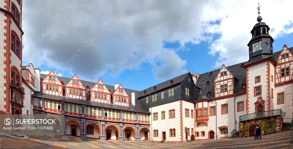 Courtyard, Stadtpfeiferturm tower, Schloss Weilburg Castle, Weilburg an der Lahn, Hesse, Germany, Europe.