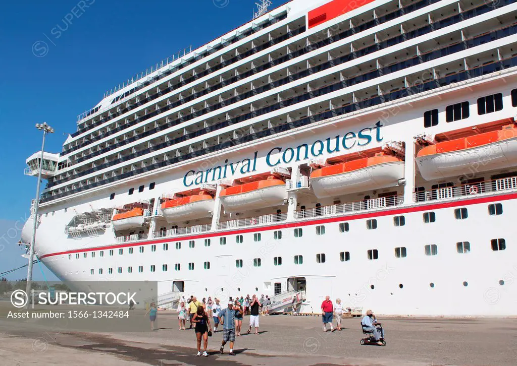 Passengers aboard the Carnival Cruise Lines ´´Glory´´ come ashore for a day of fun on the Caribbean island of St. Thomas in the U.S. Virgin Islands.