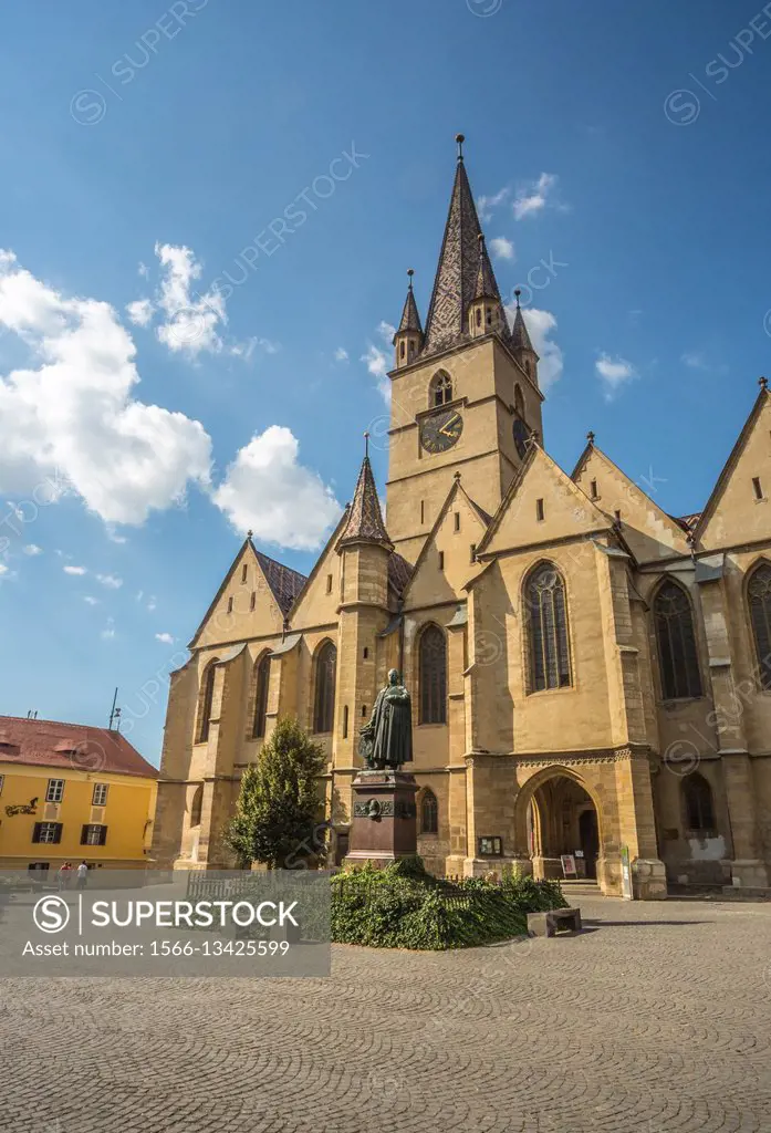 Romania, Sibiu City, Evangelical Cathedral of Sebiu, Teutsch Monument.
