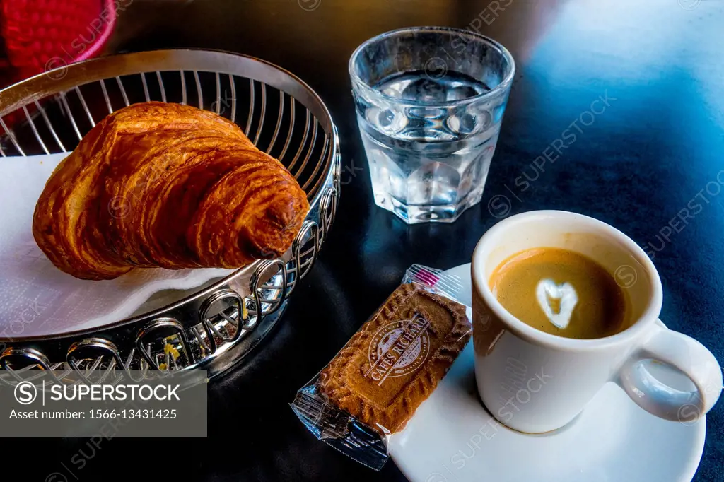 Breakfast: coffee and croissant, France