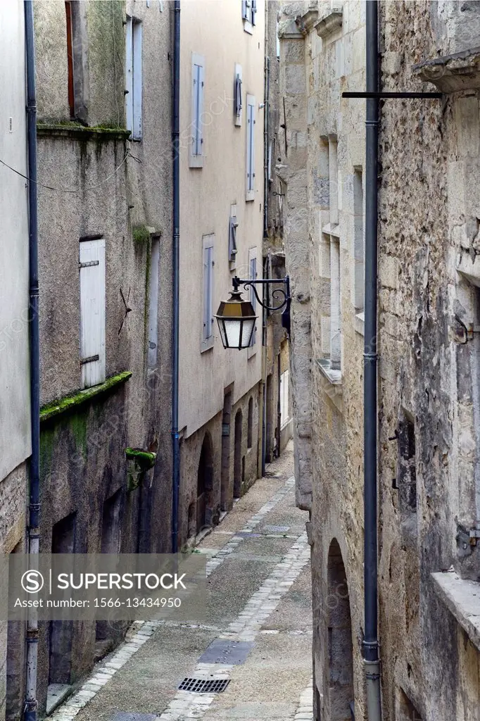 Rue Sainte-Marthe, old town of Périgueux, World Heritage Sites of the Routes of Santiago de Compostela in France, Dordogne, Aquitaine, France, Europe