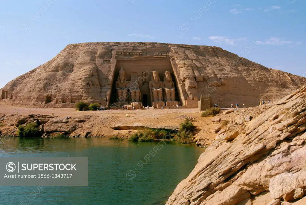 EGYPT, ABU SIMBEL, LAKE NASSER, GREAT TEMPLE OF ABU SIMBEL.