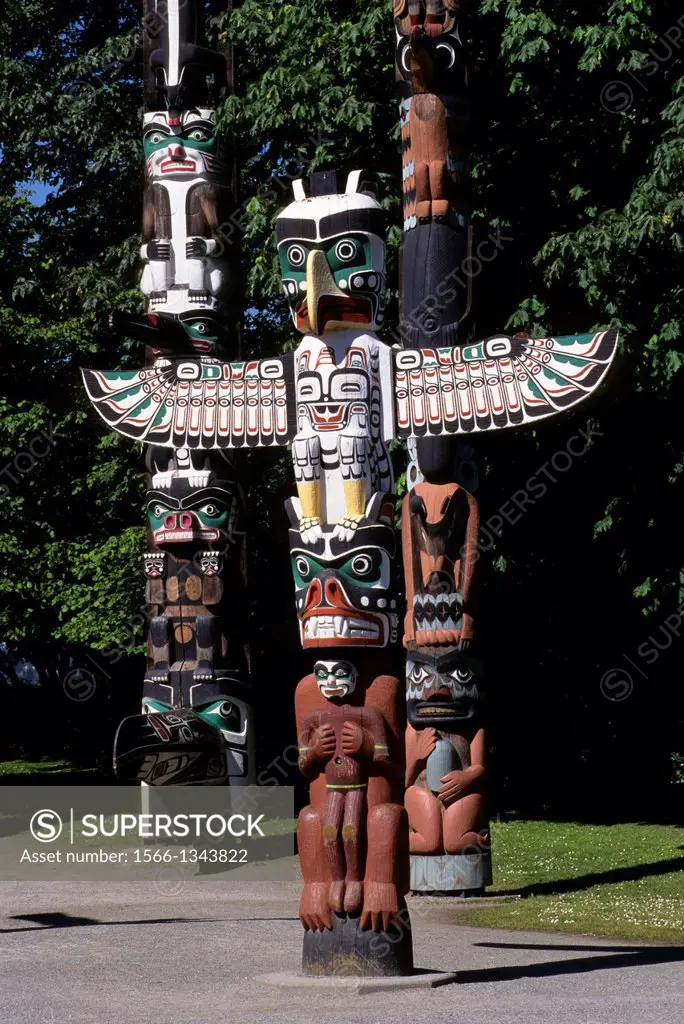 CANADA, BRITISH COLUMBIA, VANCOUVER, STANLEY PARK, TOTEMS.