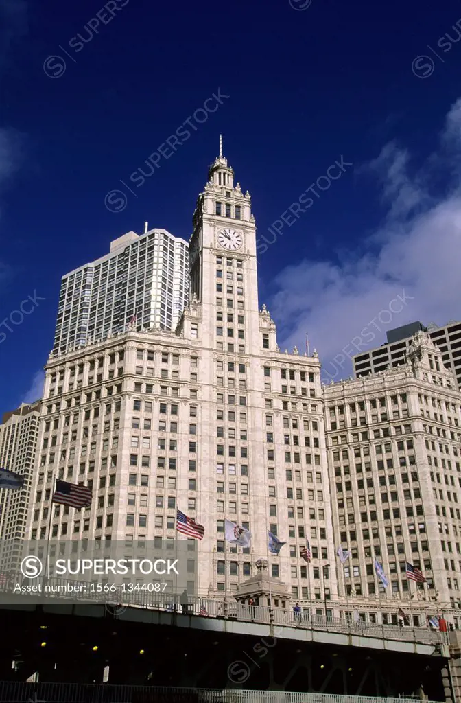 USA, ILLINOIS, CHICAGO, DOWNTOWN, MICHIGAN AVENUE, MIRACLE MILE, WRIGLEY BUILDING.
