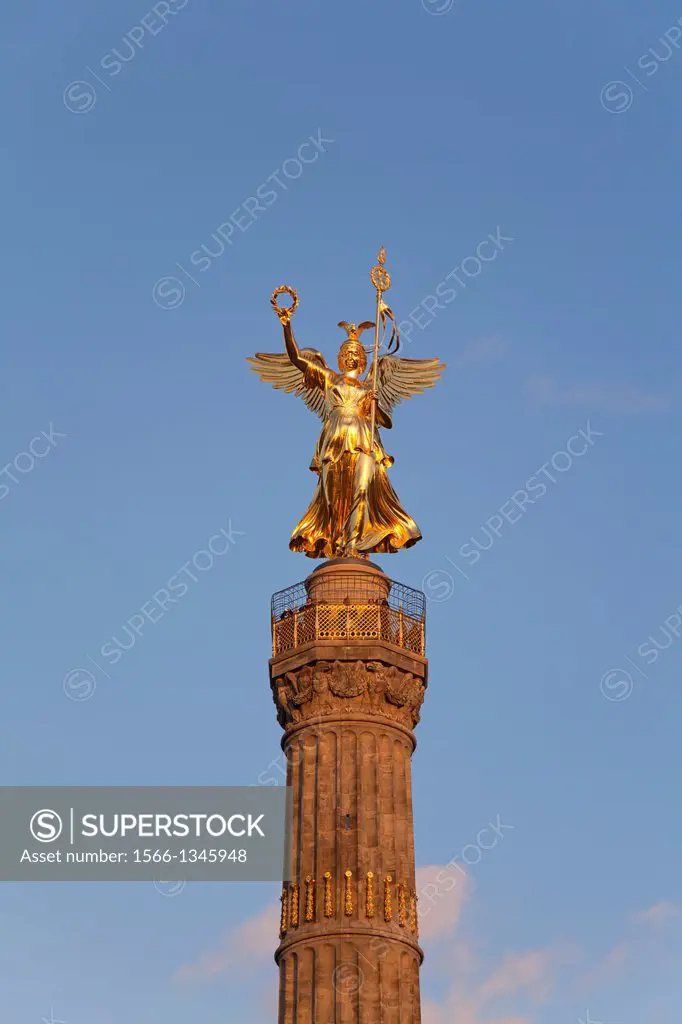 The refurbished victory column 'Siegessaeule' with the golden Victoria in the evening, Mitte (Tiergarten) district, Berlin, Germany, Europe.