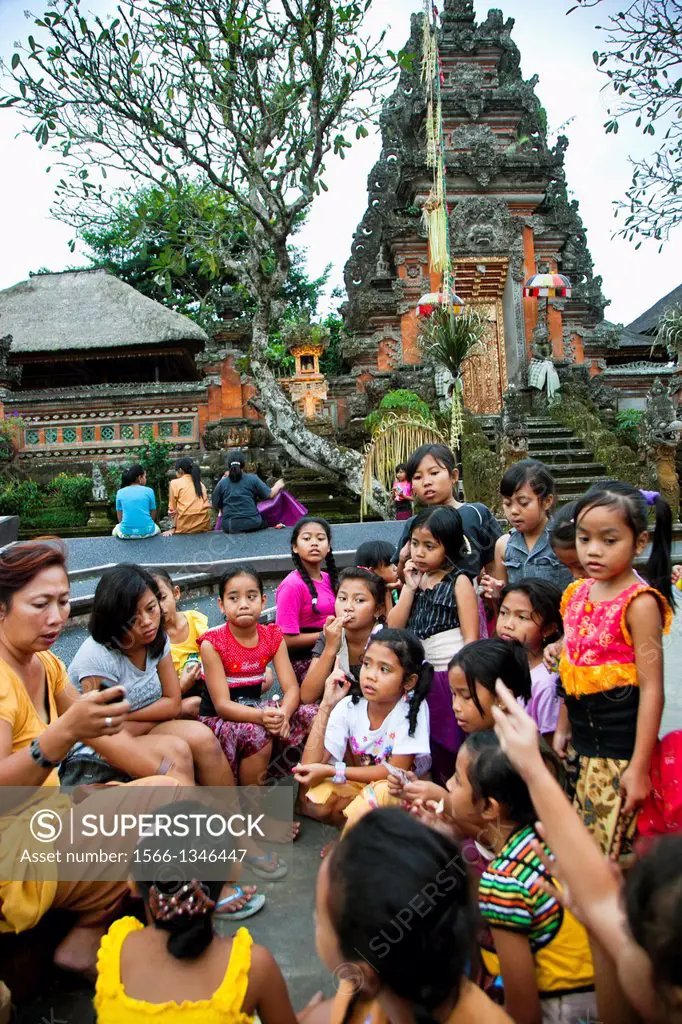 Pura Taman Saraswati Temple, Ubud, Bali, Indonesia.