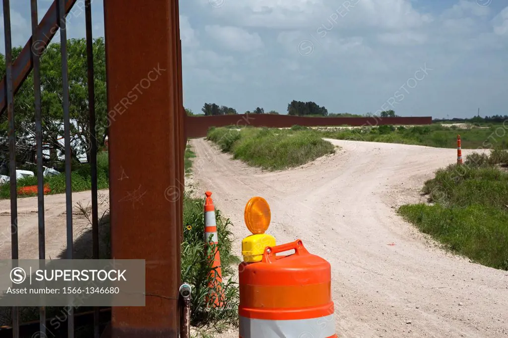 El Ranchito, Texas - A nearly-completed section of the border fence that separates the United States from Mexico.