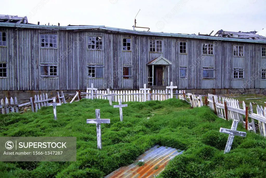 SOUTH GEORGIA ISLAND, LEITH HARBOR, OLD WHALING STATION, GRAVEYARD.