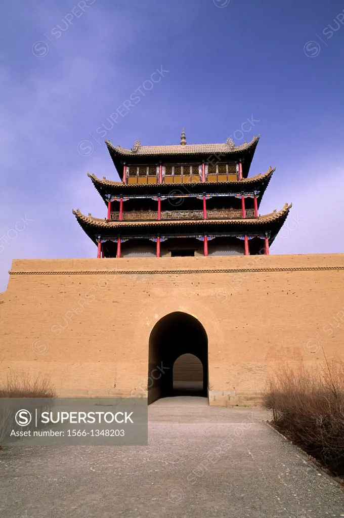 CHINA, GANSU PROVINCE, JIAYUGUAN, MING FORTRESS (1372) WESTERN LIMIT OF GREAT WALL.